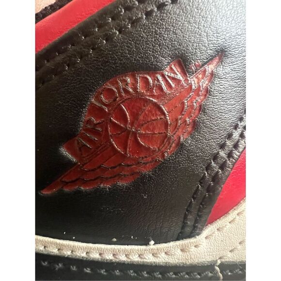 Nike Air Jordan One Retro Mid Rise Black Toe 2023 Black White Red Youth Size 7 - Picture 10 of 13